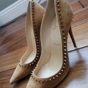 CHRISTIAN LOUBOUTIN Camel Anjalina 100 Heels